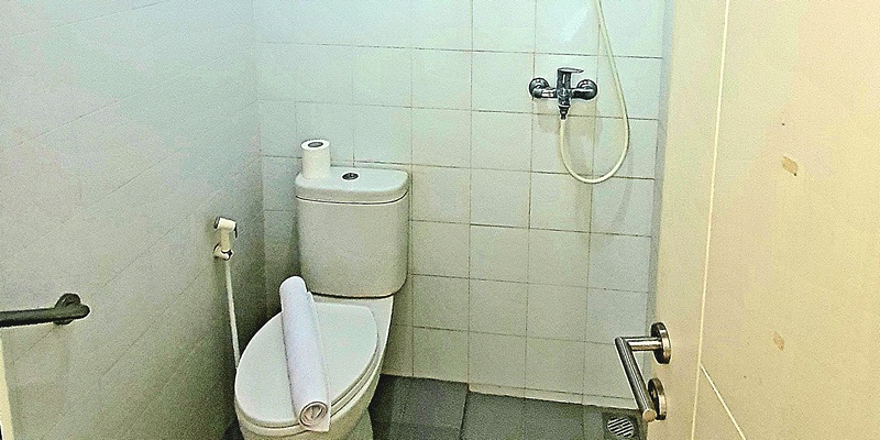 Main Bathroom